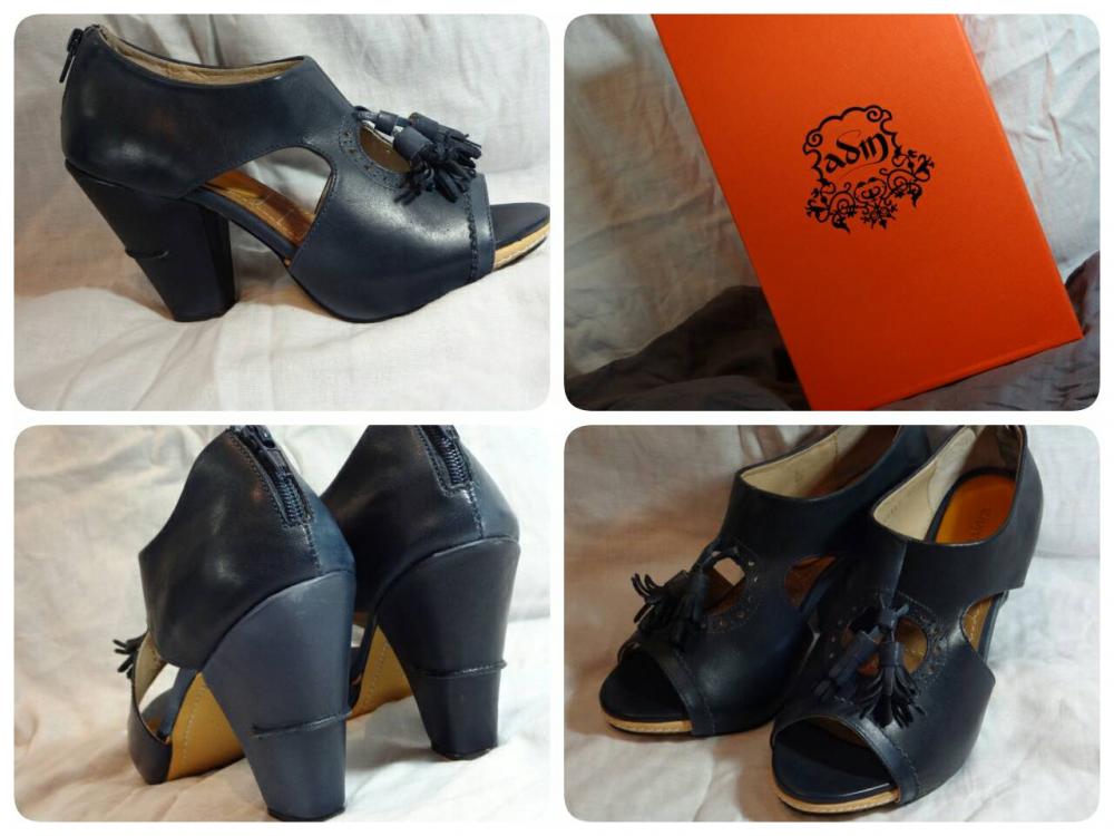 タッセル・サンダル