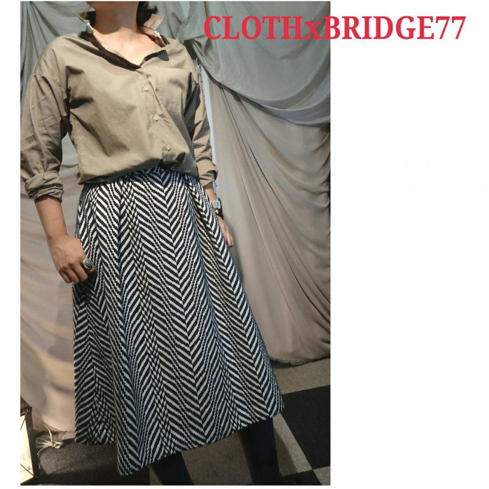 ジャガードスカート、