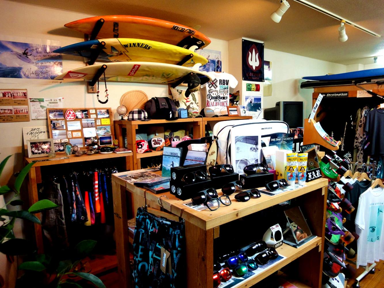 店内に並ぶ商品 PLUS ALPHA 「プラスアルファ」