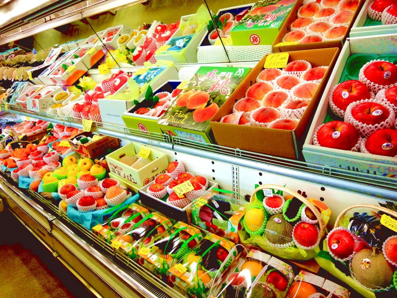新鮮で味わい深いフルーツの数々 丸栄フルーツ