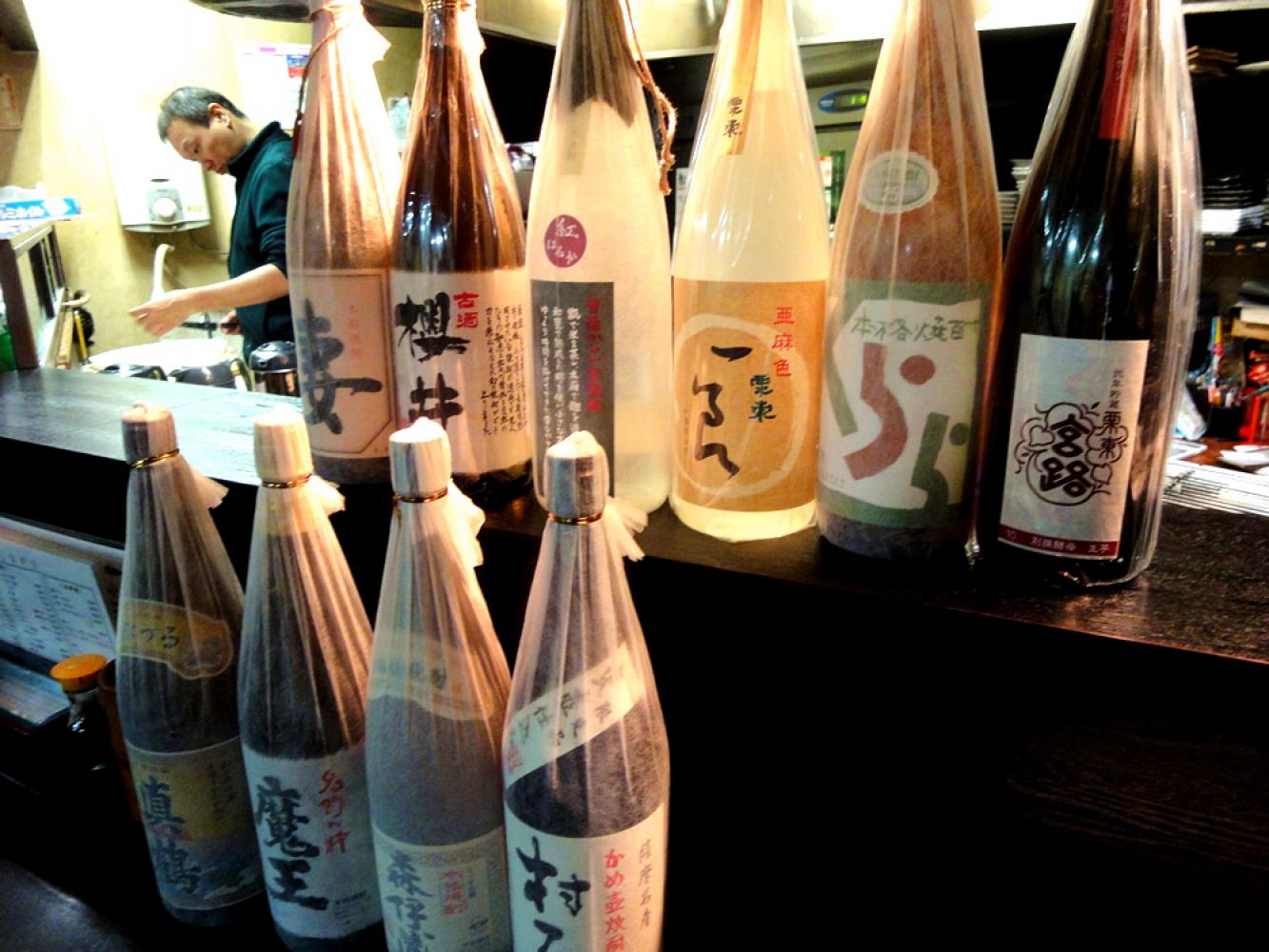 希少な焼酎の数々 焼き鳥 力 「りき」